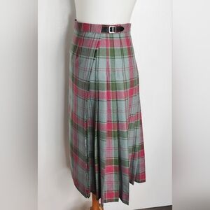 VINTAGE MACNAB ROSE AND GREEN PLAID HIGHLAND SKIRT